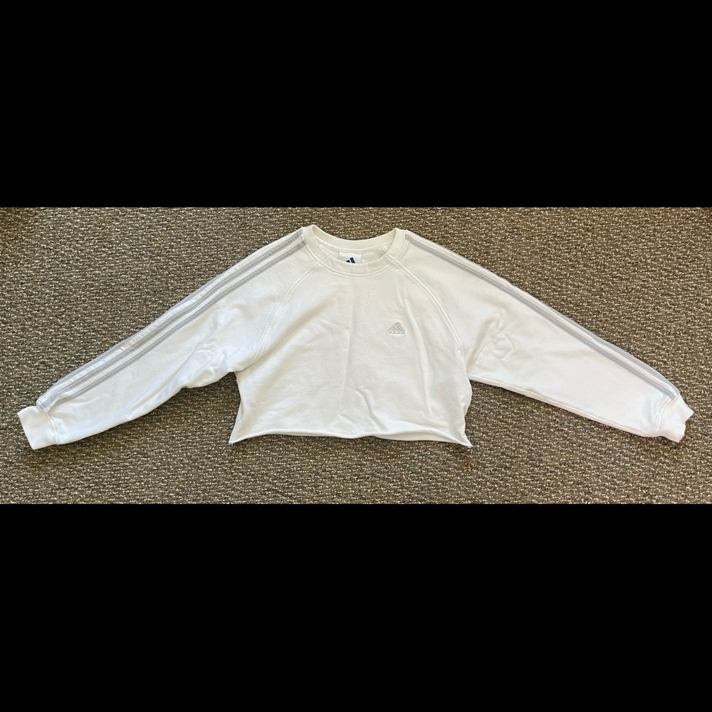 Cropped Adidas Sweatshirt